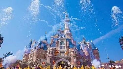 中国“最拥挤”的景区,玩的时间比排队时间长?游客:站到你发晕