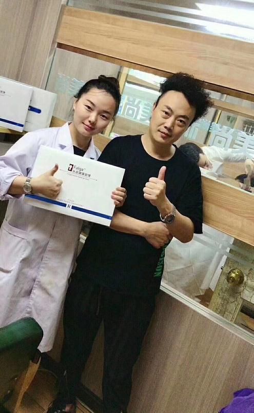 陈奕迅给微商做广告？网友知道真相后表示：笑死我了！