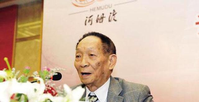  『生病』袁隆平在海南生病，长沙一位理发师，为何乘坐飞机前去为他理发