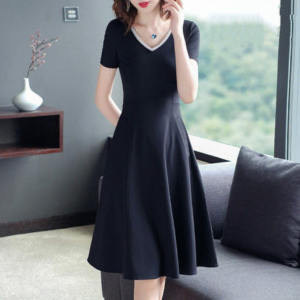 咦?难怪老婆不穿套装了，今系夏这几款欧货a字裙，洋气美嫩十岁