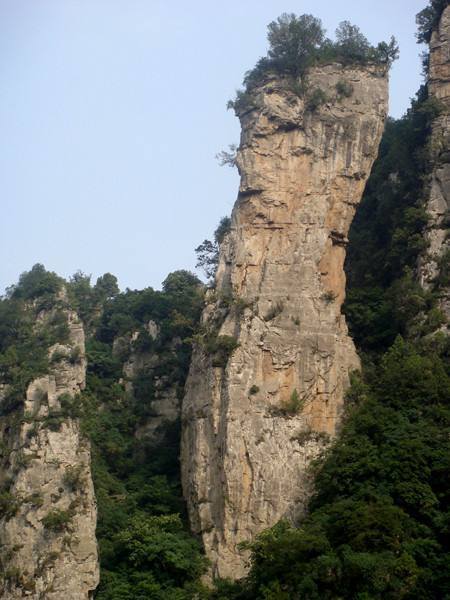 云丘山不仅有离天庭最近的玉皇顶，还有两座常年香火不断的求子山