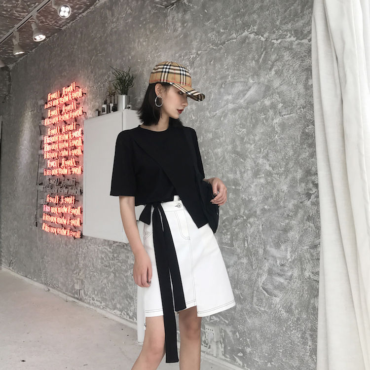 别总傻傻乱穿衣，试试今秋超红的套装，知性时尚，轻轻松松女神范