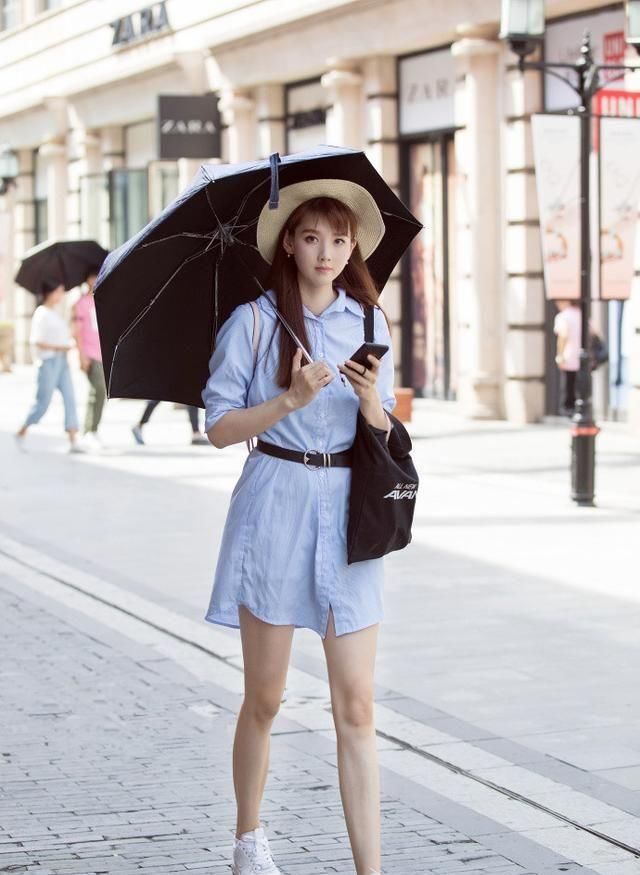  完美：街拍: 好的衣着能让你自信地走在街头