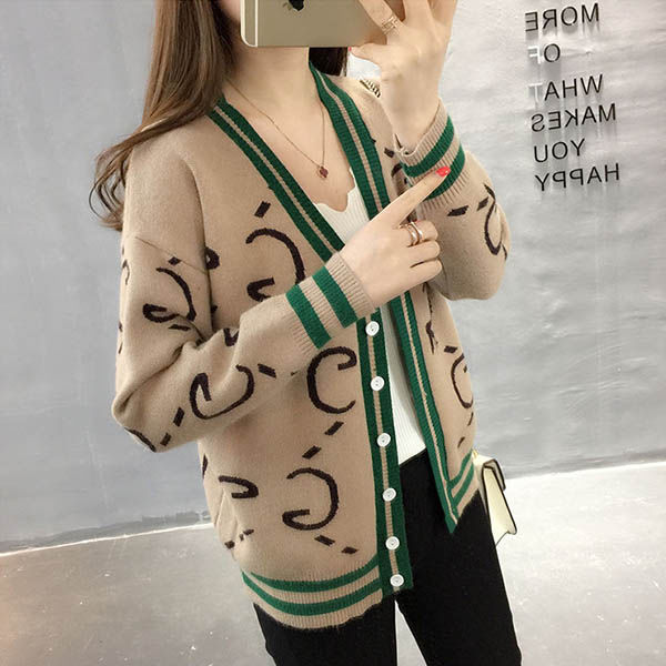 女人再穷，也要会打扮!这秋装虽小贵，80后女人穿，轻松减龄