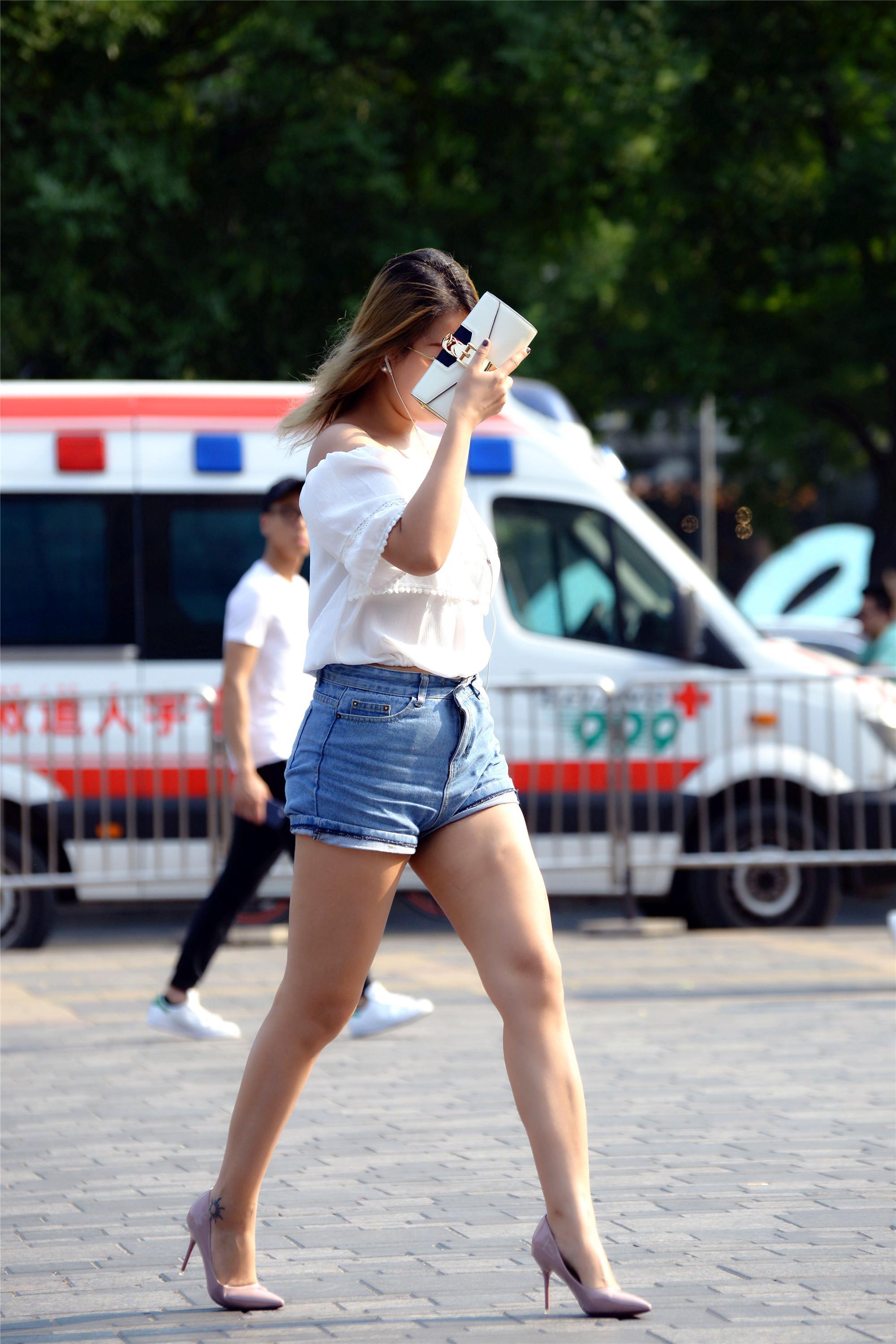 经常走在时尚街头的你，怎么能没有一双尖头鞋？