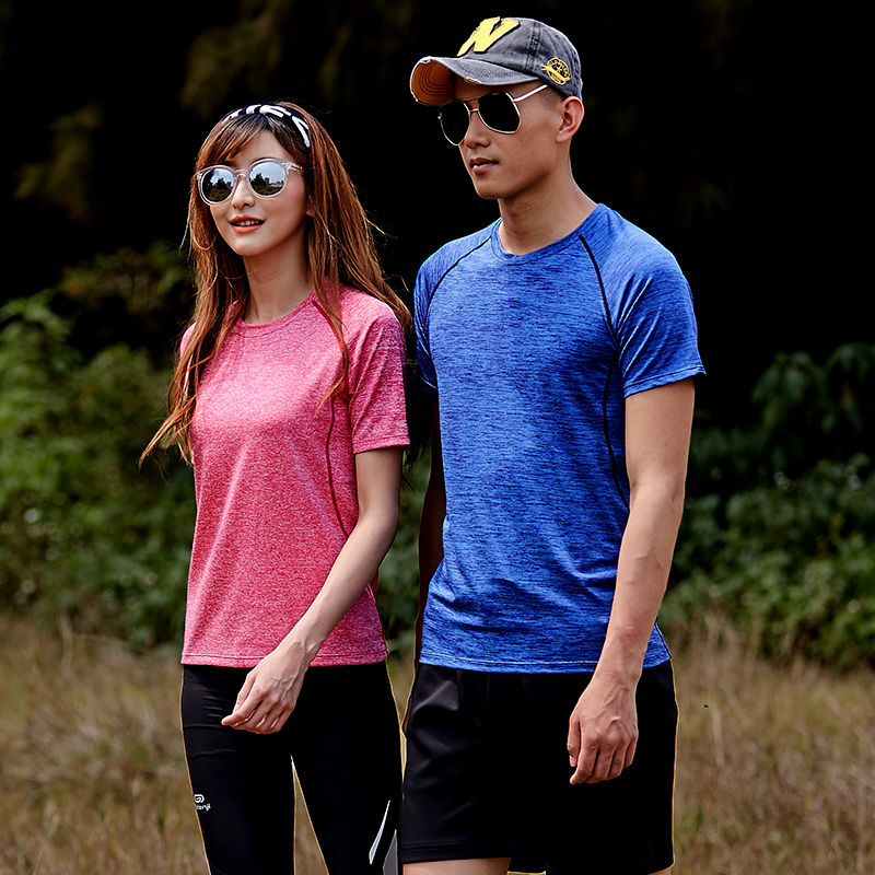 爱去健身房的女人试试这样打扮，穿这种衣服，男人们都挪不开眼睛