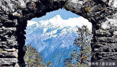 喜马拉雅山深处冰川融化, 露出“神秘”的湖泊, 湖中东西让人害怕