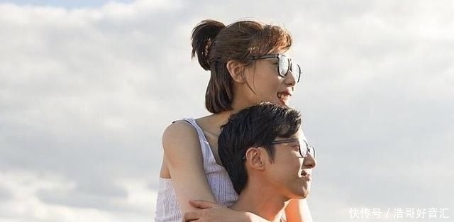 「镜头」《半个喜剧》：开心麻花式的现实主义，3个爆笑镜头暗喻现代悲伤