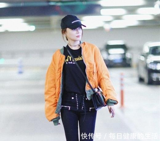 「棒球外套」开春外套别买太多,有这3款就够了!和裤子裙子都合拍,显瘦洋气