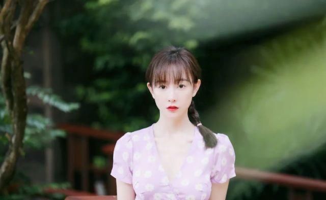  「摧毁」张檬，哪个亲自摧毁自身的女星