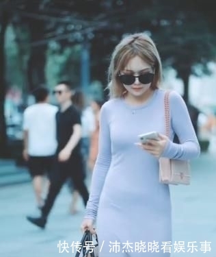 『孩子』她的裙子真“稀奇”,不动时像80斤,走路时100斤都不止!