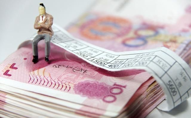 平时多交社保，退休可以多领养老金，但不是按比例领!