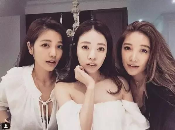 42岁冻龄“阿姨”颜值吊打未成年，“美少女”究竟吃了什么仙丹？