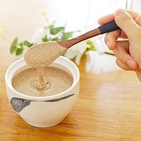 打上时髦小伞,穿上有范儿的雨鞋,雨季也能Pick好心情!