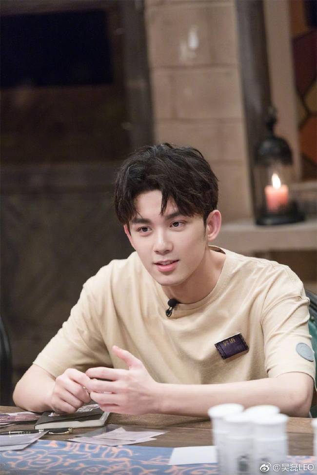 新学期开始吴磊代表新生发言 演讲稿语言真挚