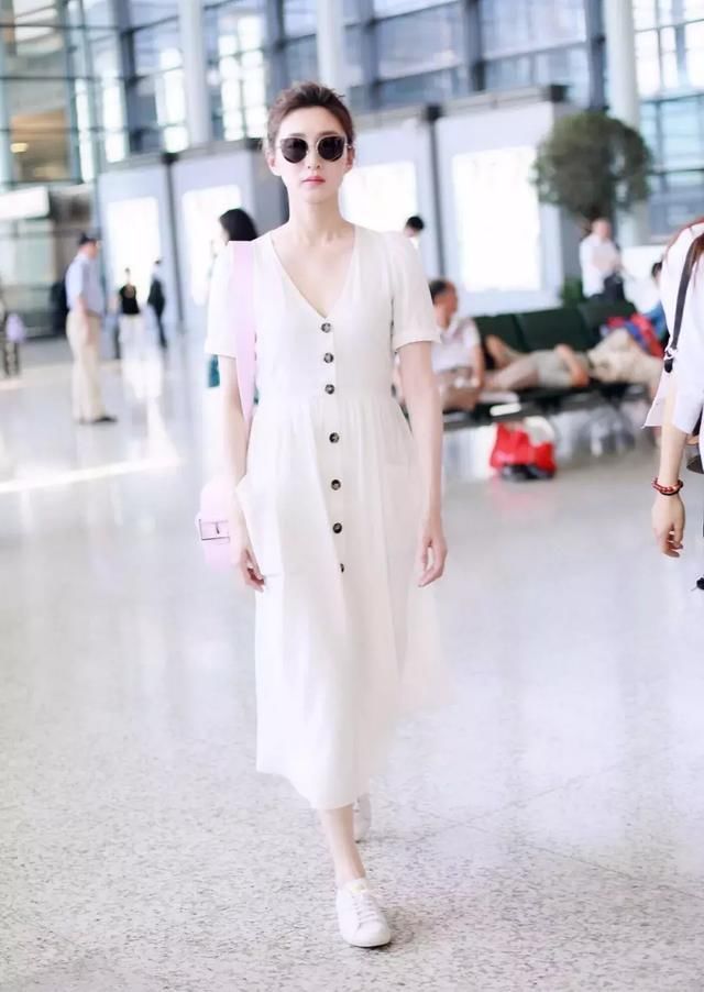 解锁天鹅颈，靠穿衣也能有!试试吴宣仪宋茜的“秀肤”穿搭