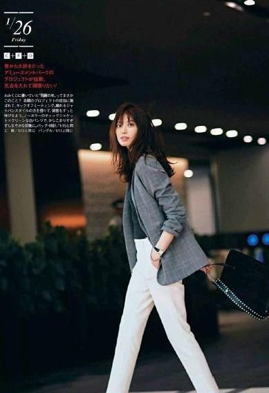 【风衣】春天放弃长款风衣吧!现在小个子都在穿这5款外衣,时髦又显高