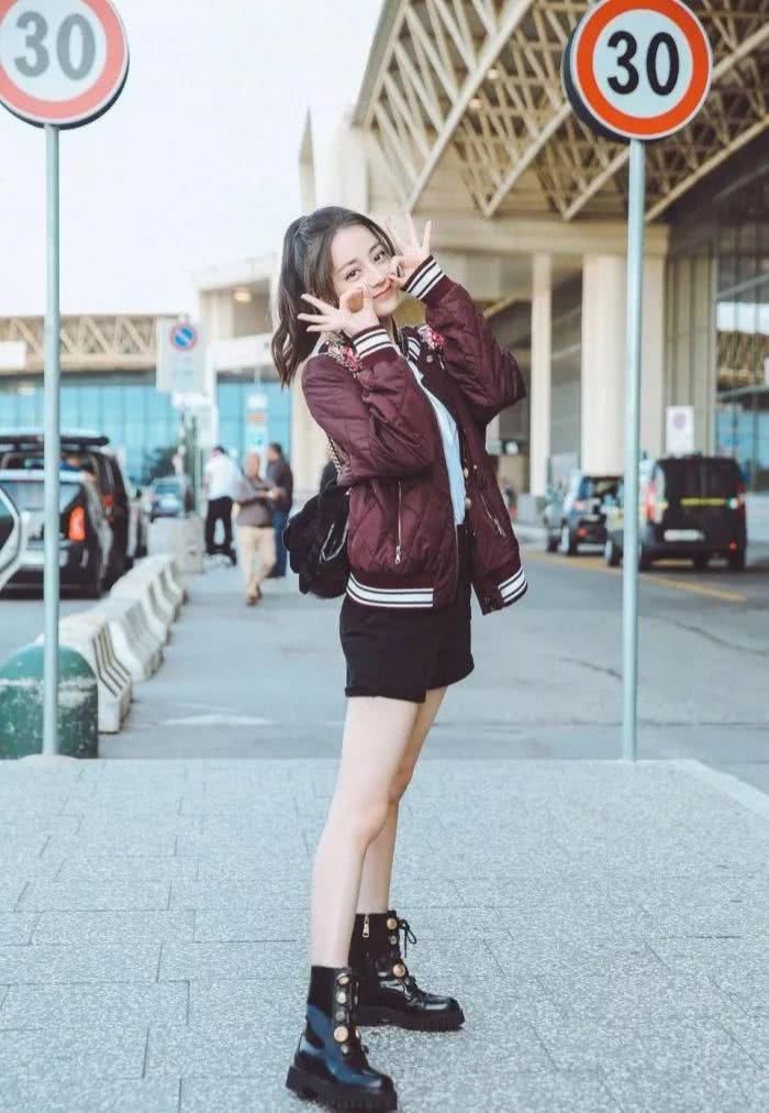  扎发■还有比这几款卷发更显脸小的发型吗？没有了！