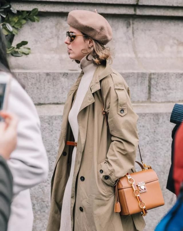  『打造』运用经典色打造时髦造型!早春实用穿搭指南,你最pick哪一套