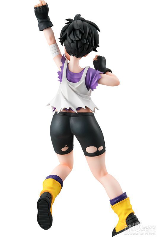 《龙珠》比迪丽手办 破洞紧身裤凸显少女傲人身材