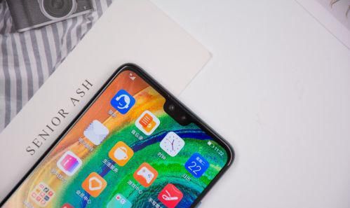  『SE2』华为Mate30和iPhone SE2差价不到100，其实不难选！