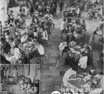  【大锅饭】人民公社大食堂，吃起了“吃饭不花钱”的大锅饭。