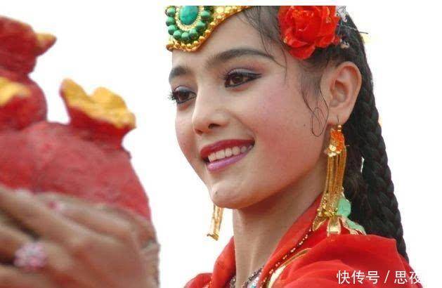 中国这个白种人民族，漂亮不输乌克兰美女，走在街上仿佛到了欧洲