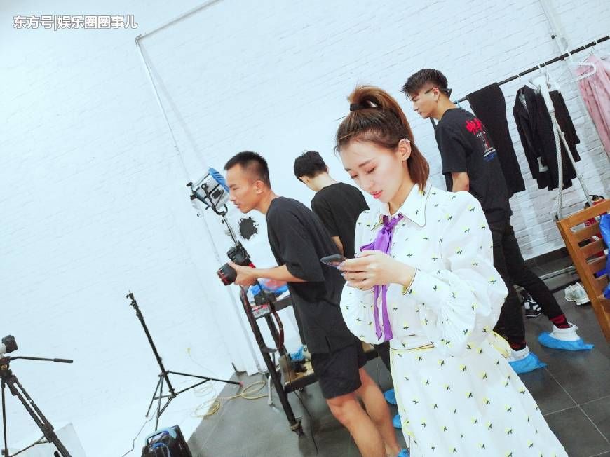 张丹峰经纪人回应，我不是小三!网友:520怎么解释?