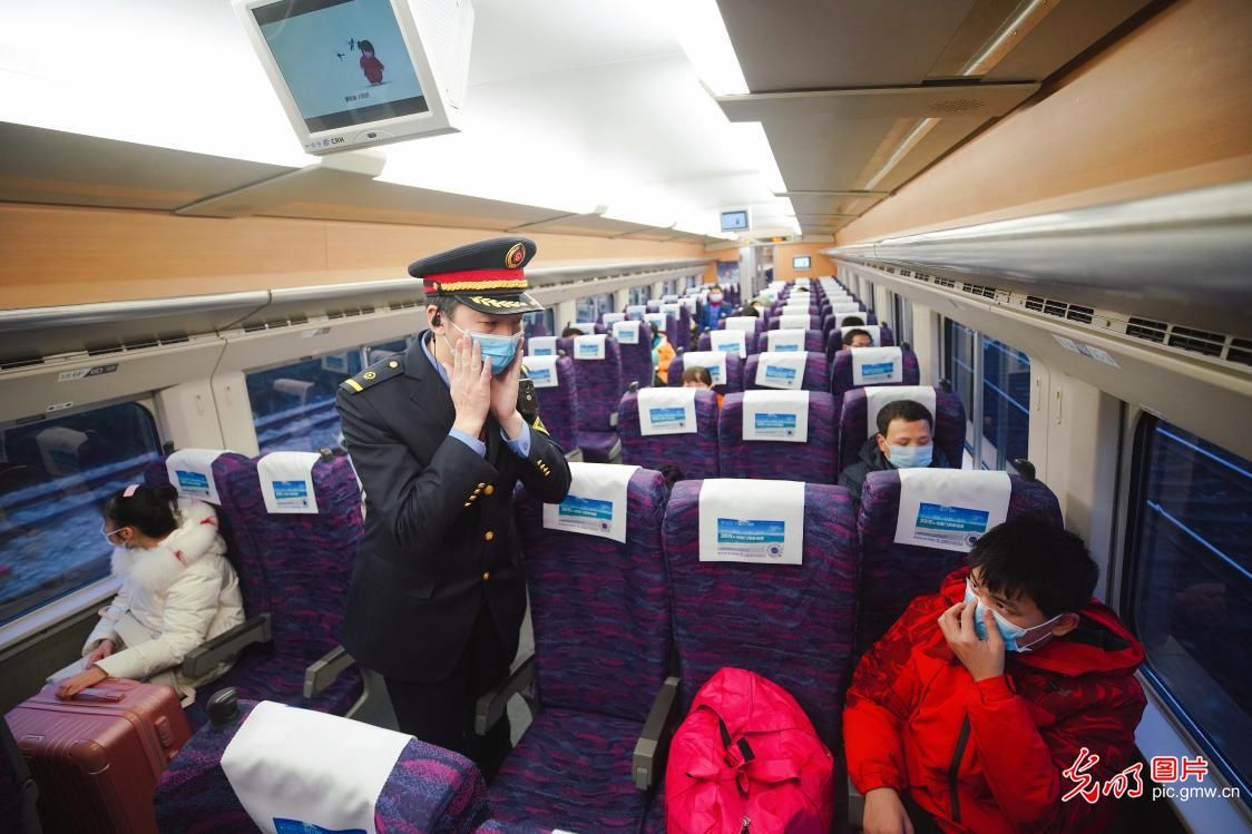  「返程」铁路部门强化防疫 迎接节后返程客流