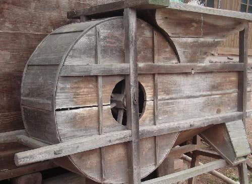  【老古董】4件农村老物件，农民用时不觉得好，如今都成了老古董