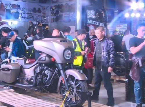  摩托车：全国第一大摩托车展会，玩摩托他们是认真的，你想来参