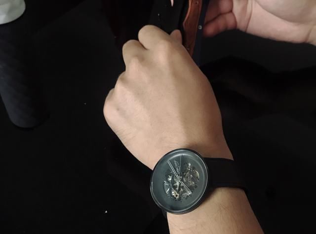 这款在小米有品火爆的机械表，颠覆了我对国产表的印象！