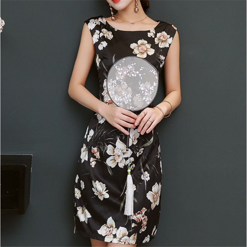 太惊艳了!旗袍女人，一举手一投足，一颦一笑都是醉人的风景