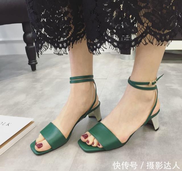 抹茶口味的高跟鞋，美女是否愿意一试？