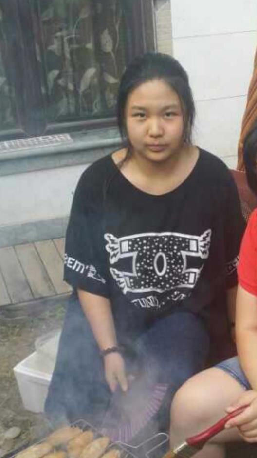 减肥煮一碗山楂水，早起来一杯，消肉食清肠道，体重减到两位数