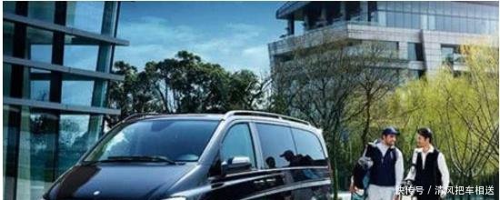 很多人都不懂，跟领导坐车，自己该坐在哪个位置才是最合适的