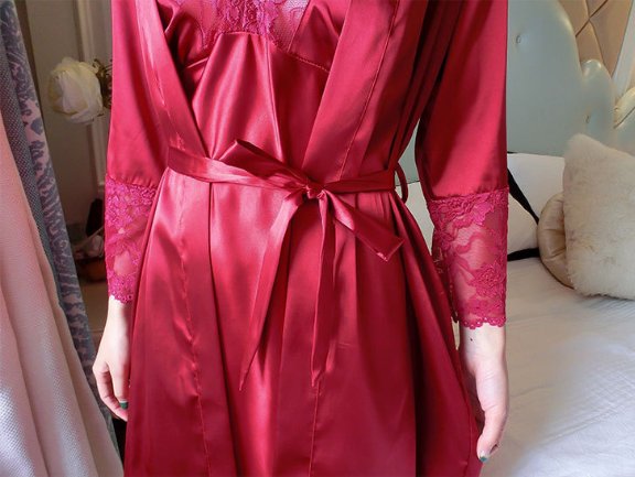 女人裸睡真的没关系?瞧瞧下图聪明女人的睡衣，简直辣眼睛