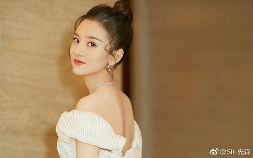 刘海这个发型最斩男，一招瘦脸必杀技大家学会了吗？