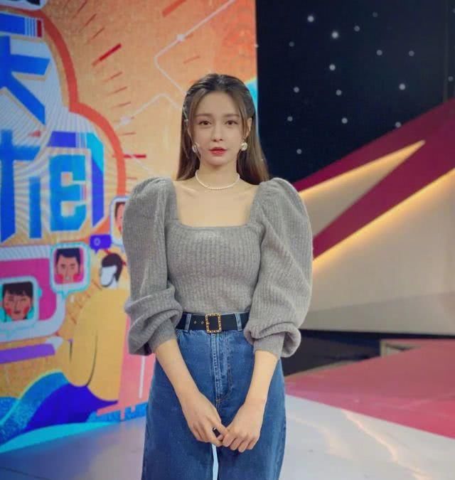  『显瘦』120斤＋的微胖女孩怎么穿才能又美又瘦？