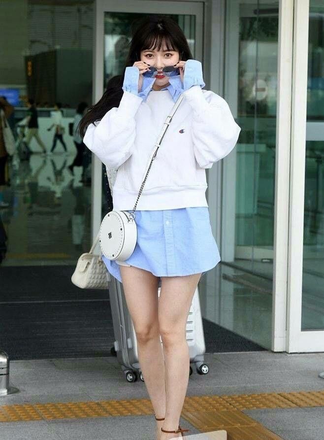 金泫雅可是韩国的“柳岩”，不走性感风，这样穿反而洋气好看!