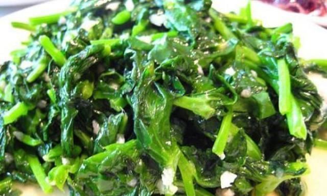  「女人」女人春天常吃这菜，皮肤光滑有光泽，比护肤品还好使！