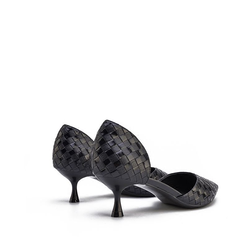 微胖女人穿这样的高跟鞋才有气质