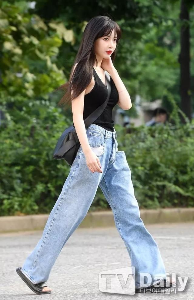 泫雅宣美比性感谁赢了？对不起这题超纲了！