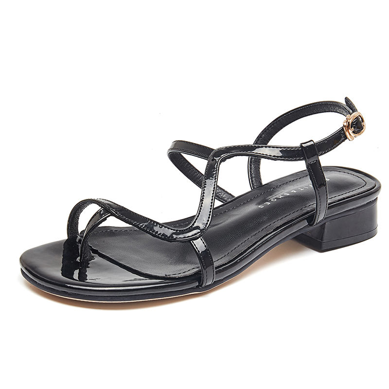 不是我吹，155老婆真会打扮!不用穿高跟鞋，都显出170气场