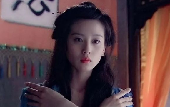  #众人#刘诗诗“黑长直”示众，惊艳众人，谈婚后感情生活