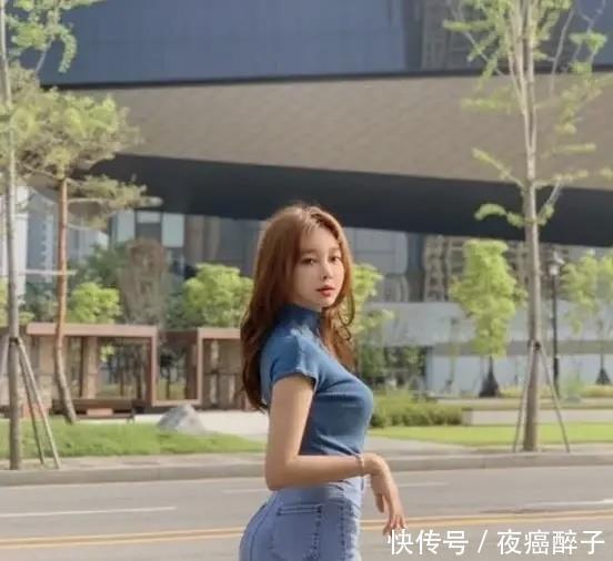 完美|最近女孩们都喜欢的一套穿搭,完美修饰身材,优雅又魅惑