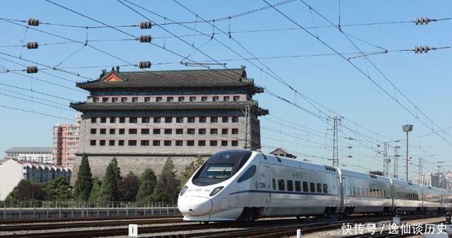  「列车」小学试卷，坐高铁，还是坐动车，傻傻地分不清