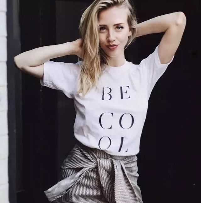 初代博主,最爱的还是她-换季穿衣没灵感?从她身上能找到!