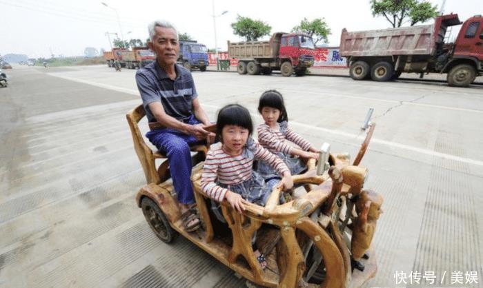 广西六旬老汉火了，花4千元打造木头车，网友：直接买台不好吗？