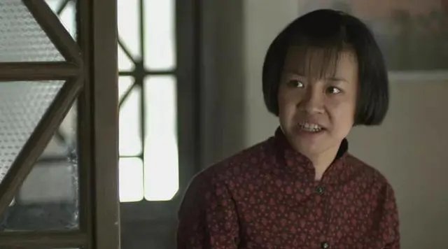  封容■让人喷饭的神仙配角！房似锦的妈在众妈里C位出道，被封容嬷嬷2.0